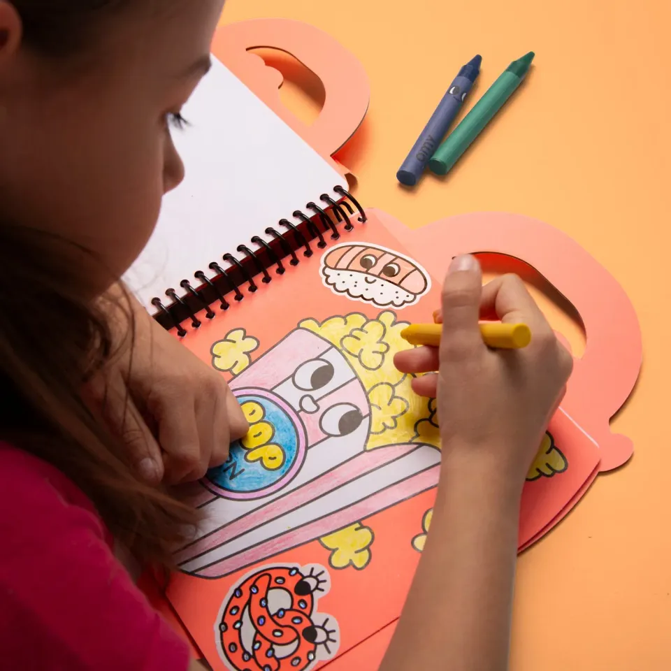 OMY Super Coloring Stickers Book Yummy malebog med farver