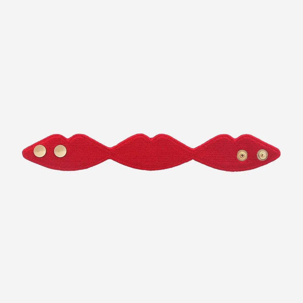 OMY French Kiss armbånd broderet satin