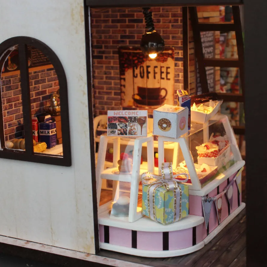 Craftsy Miniature Diorama Cafe byggesæt 18x20x20 cm LED