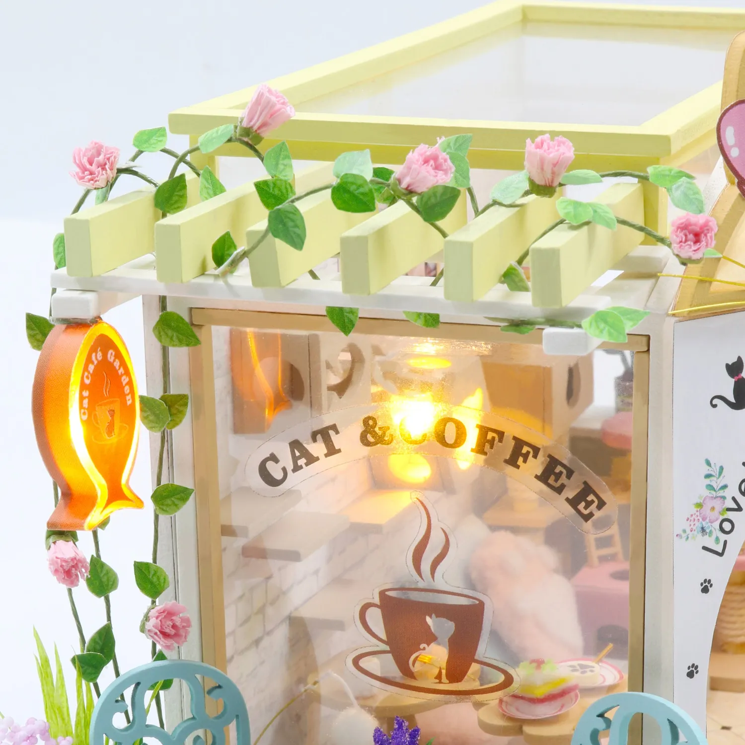 Craftsy Katte Café miniature diorama DIY byggesæt med LED-lys