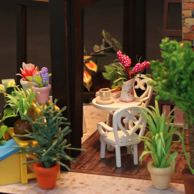 Craftsy Miniature Diorama Cafe byggesæt 18x20x20 cm LED